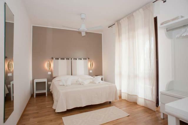 Domu Pintada Apartment Cagliari Bagian luar foto