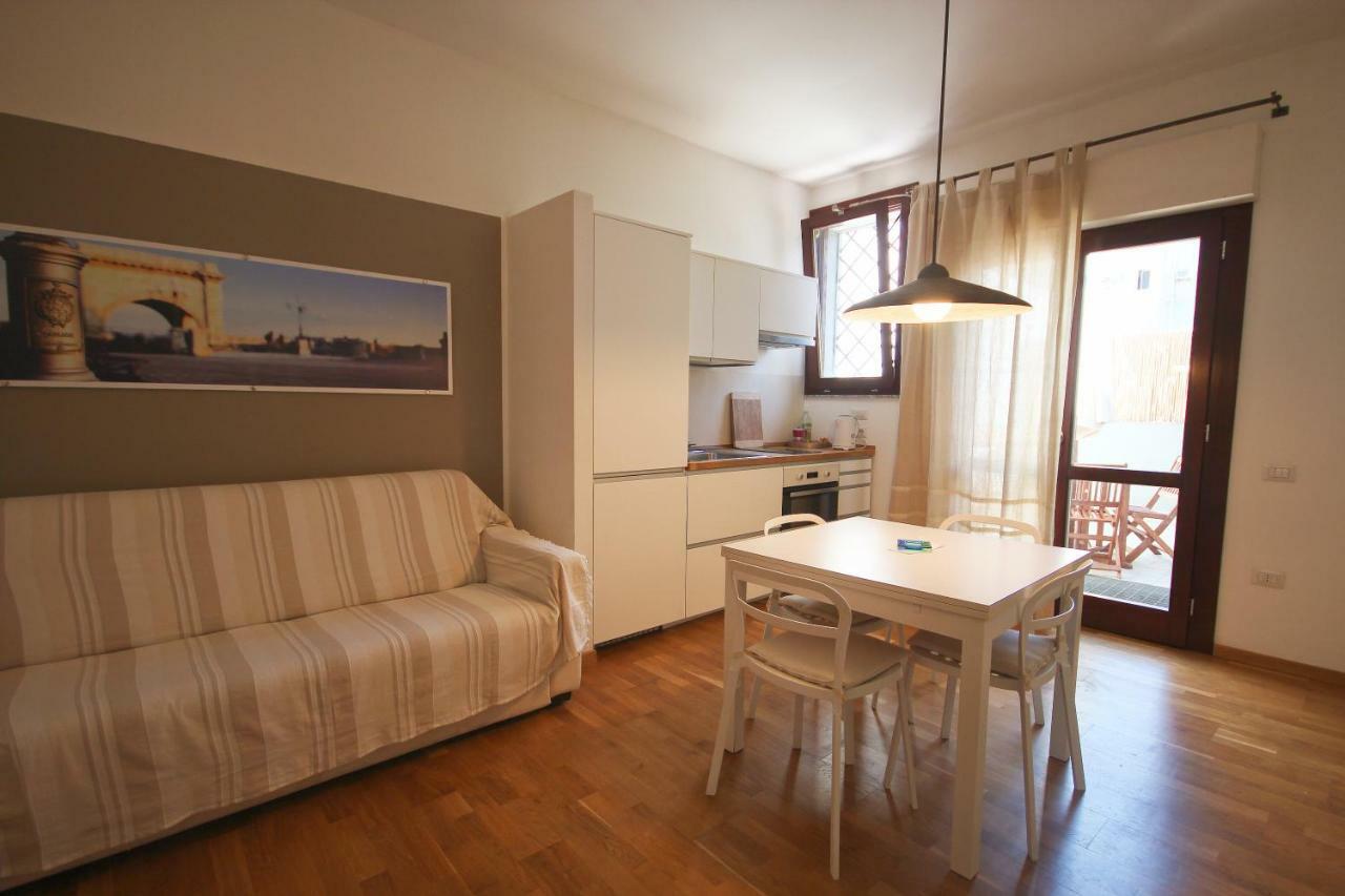 Domu Pintada Apartment Cagliari Bagian luar foto