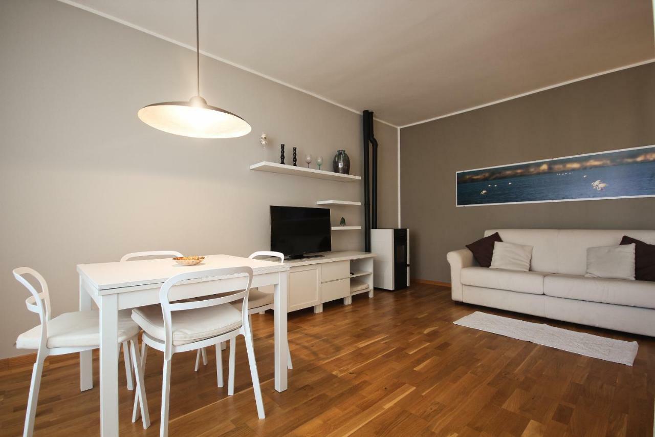 Domu Pintada Apartment Cagliari Bagian luar foto